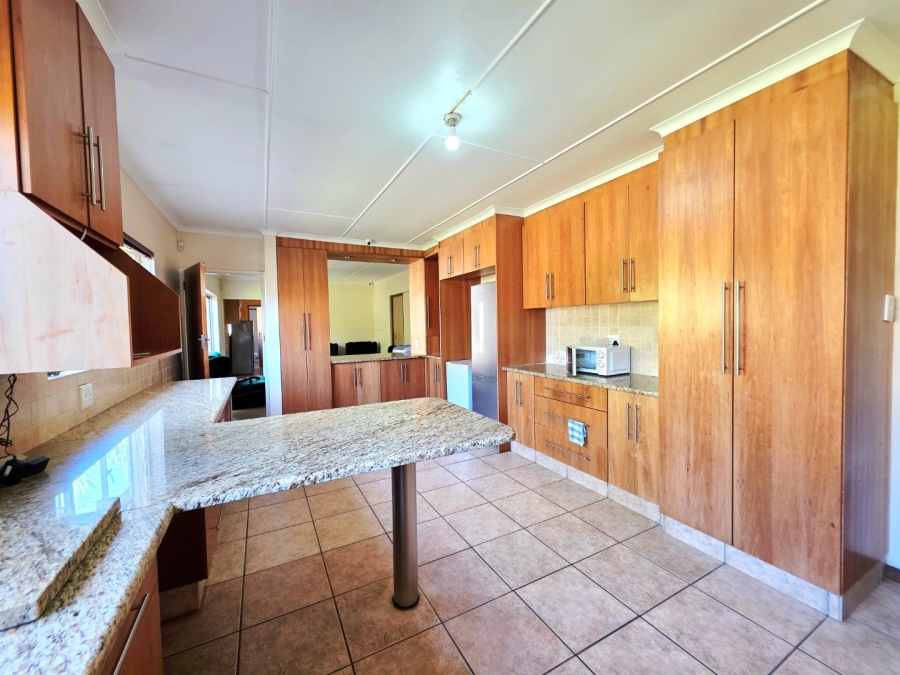10 Bedroom Property for Sale in Universitas Free State